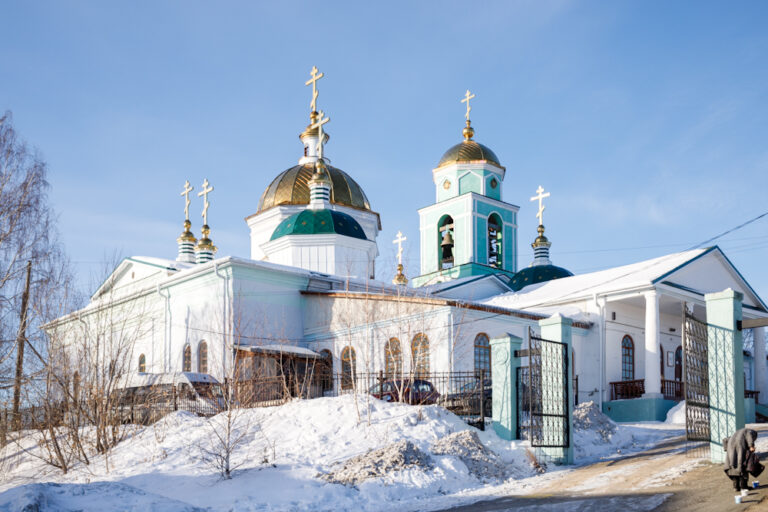 Божественная литургия и панихида в родительскую субботу третьей седмицы Великого поста