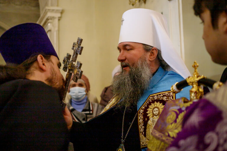 Божественная литургия и панихида в родительскую субботу третьей седмицы Великого поста