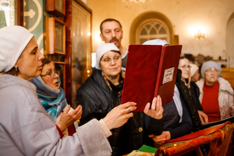 Божественная литургия и панихида в родительскую субботу третьей седмицы Великого поста