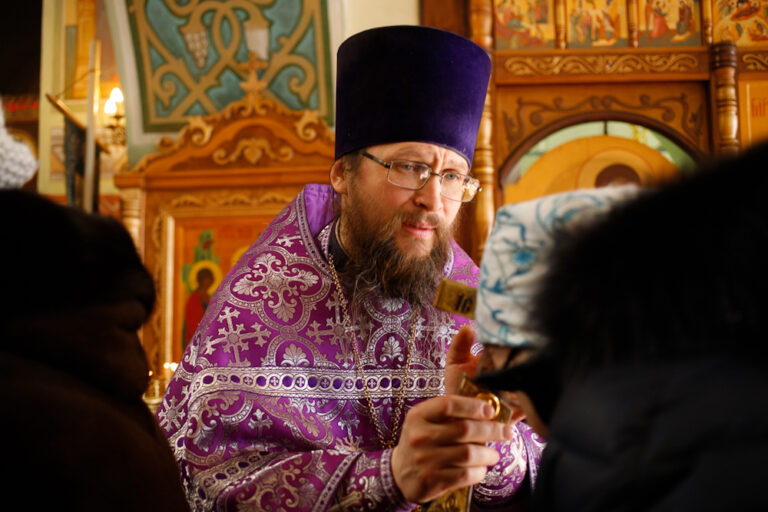 Божественная литургия и панихида в родительскую субботу третьей седмицы Великого поста