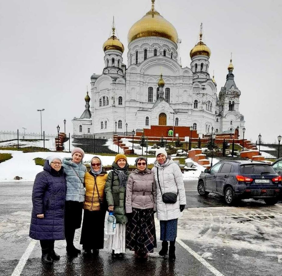 православное рождество в монастыре. крым с праздником фото. новоиерусалимский монастырь валаам. паломническая служба радость православия в самаре. монастырь беларуси паломники.