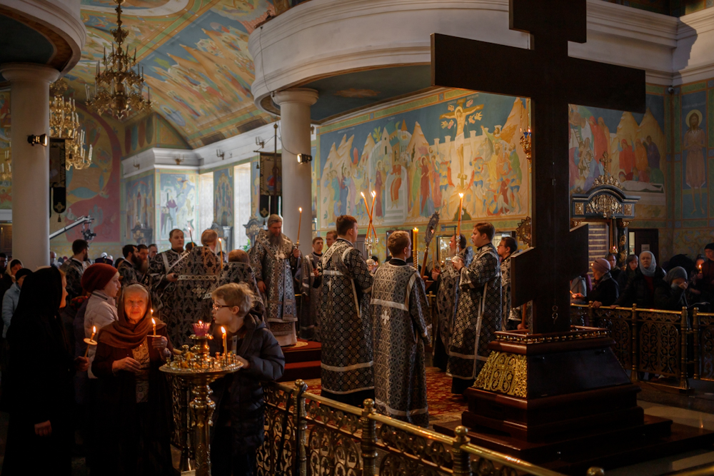 Свято троицком кафедральном соборе екатеринбург
