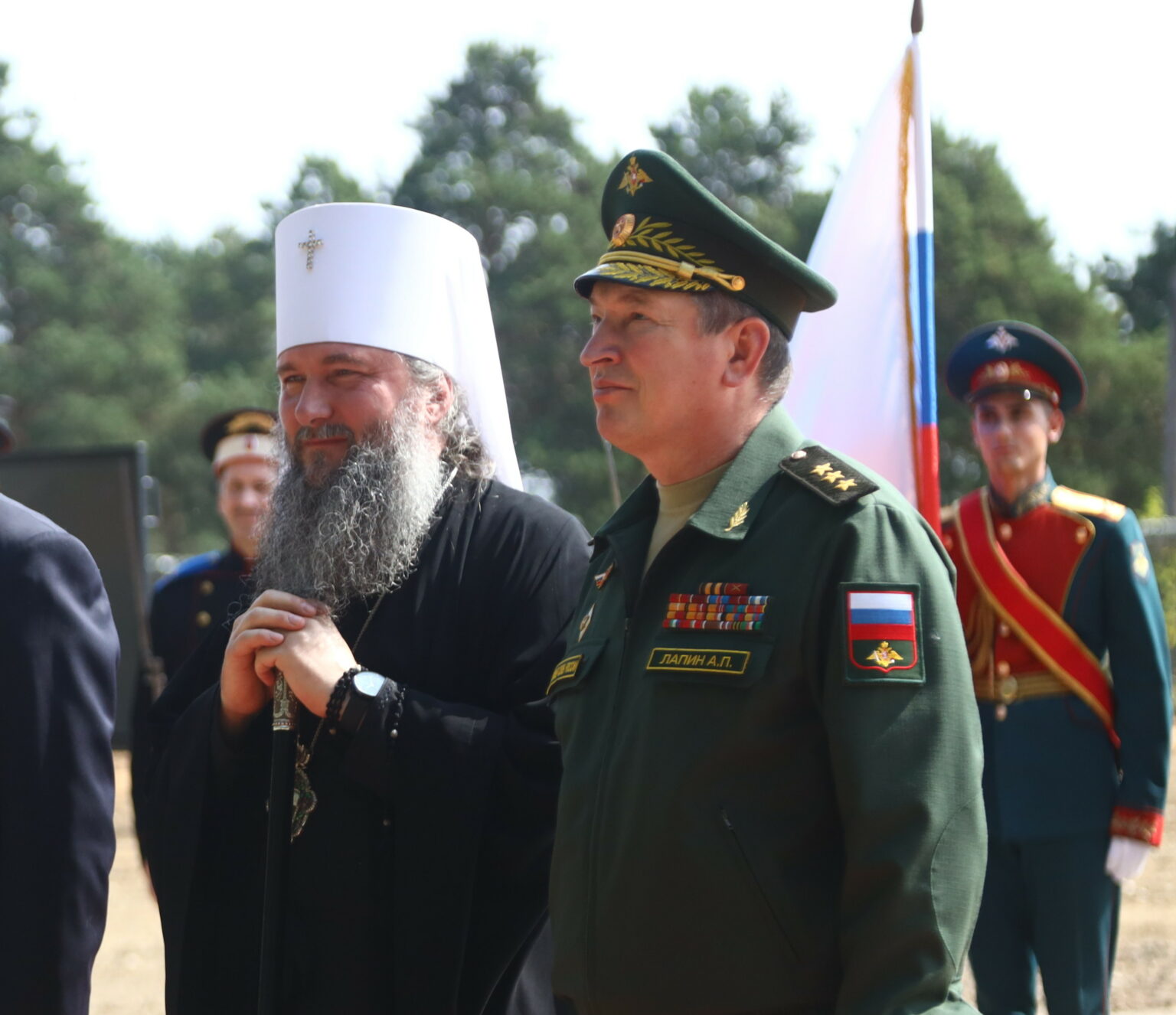 подполковник лапин командир 1 танкового полка