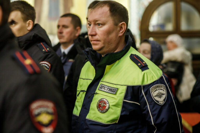 Митрополит Евгений совершил литию в Храме-Памятнике на Крови