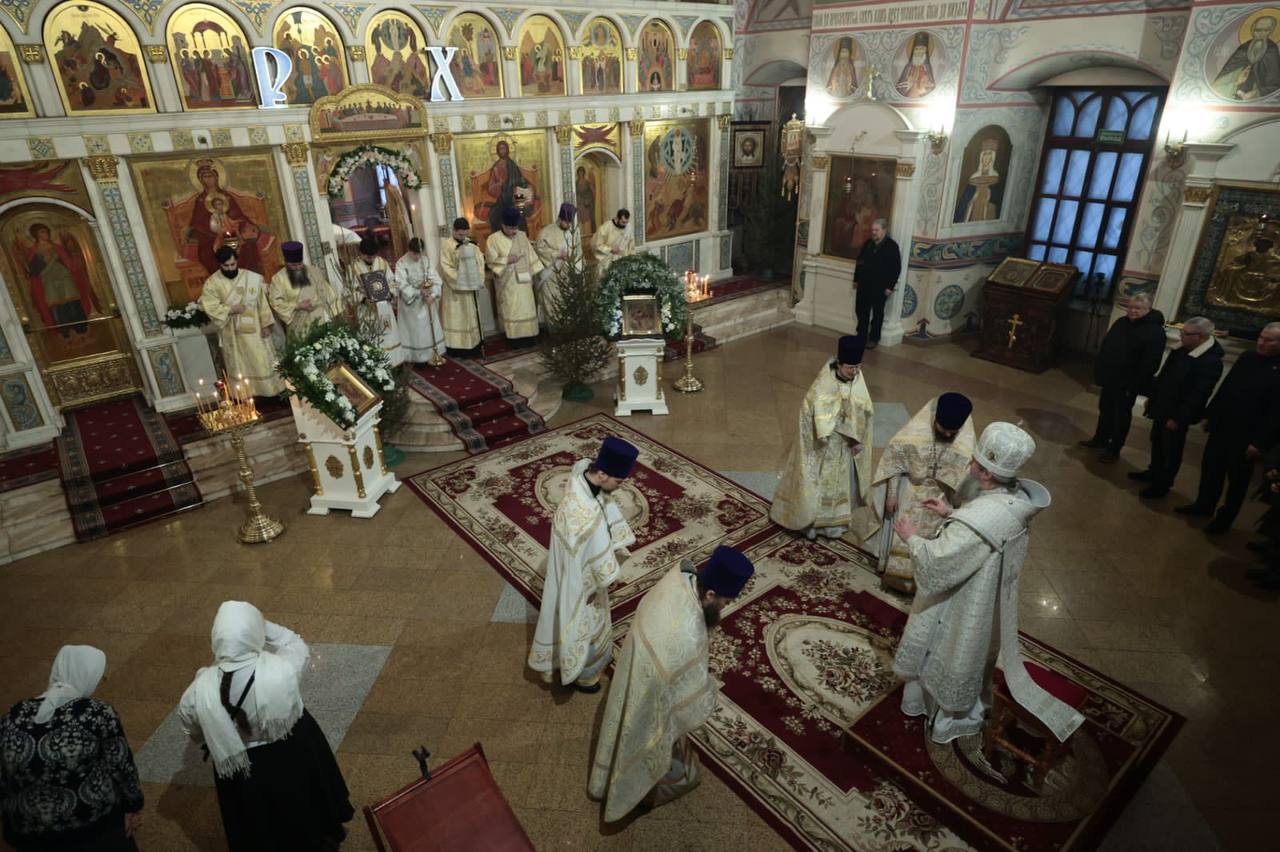 В честь кого город екатеринбург