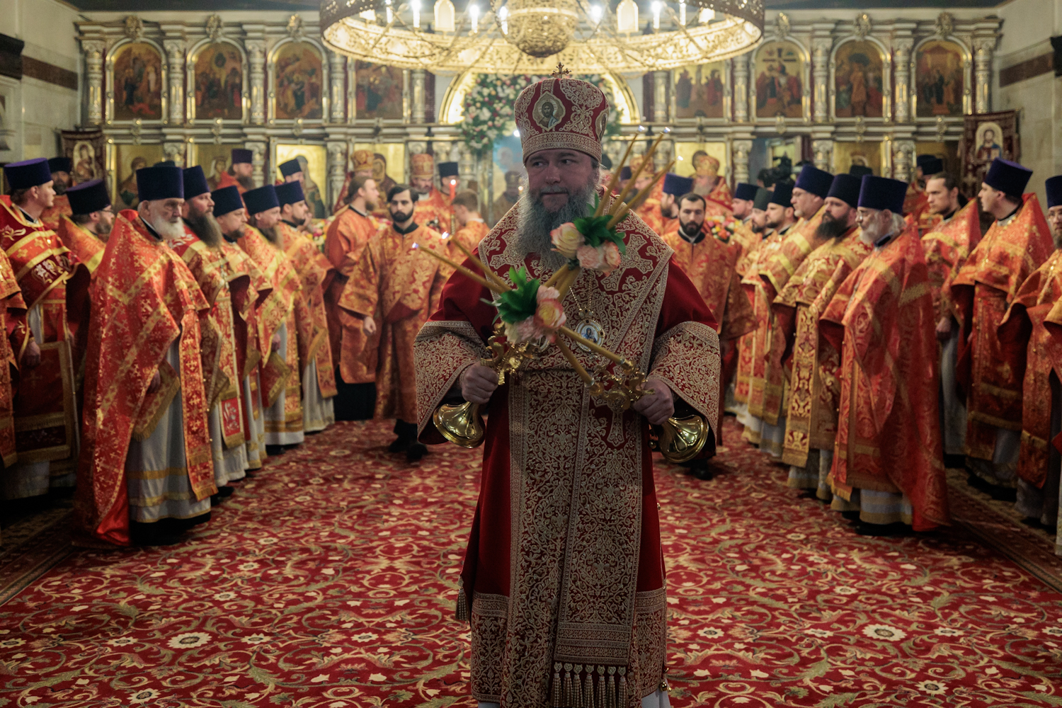 В Собор новомучеников и исповедников Церкви Русской в Храме-Памятнике на  Крови совершена архиерейская Божественная литургия - Екатеринбургская  епархия