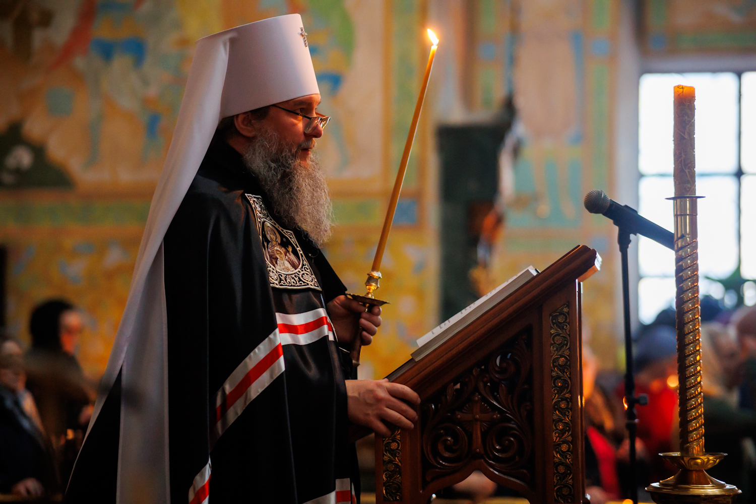 Правящий архиерей совершил Великое повечерие со чтением канона Андрея  Критского в Свято-Троицком соборе Екатеринбурга - Екатеринбургская епархия