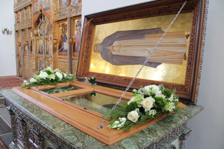 приход оставаться. не грусти сказала алиса. приход оставаться. встреча осени и зимы. приход оставаться.