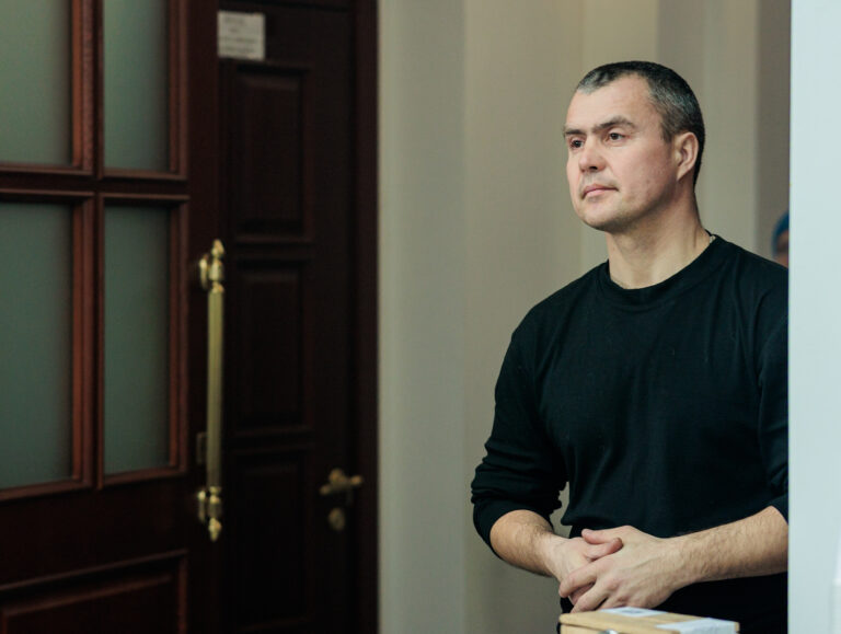 В Неделю Крестопоклонную митрополит Евгений совершил Божественную литургию в храме в честь Успения Пресвятой Богородицы поселка Верхняя Сысерть