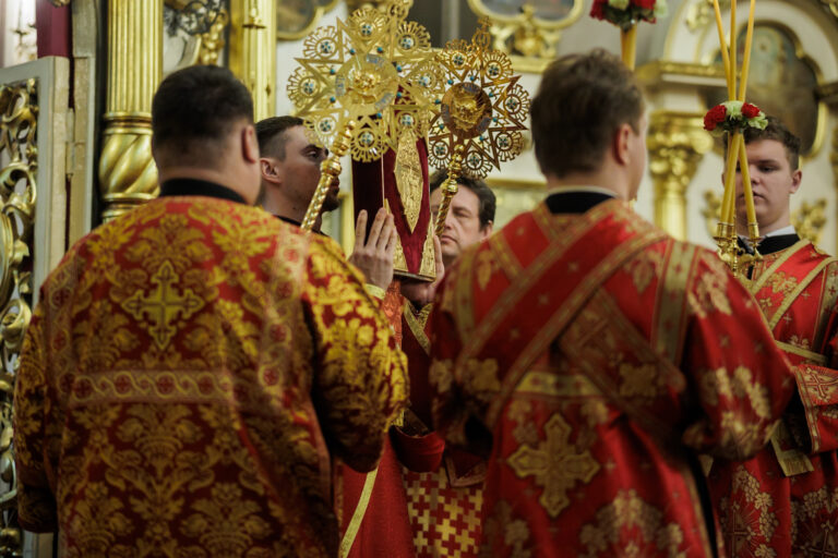 Митрополит Евгений совершил 10 мая всенощное бдение в Иоанно-Предтеченском соборе Екатеринбурга