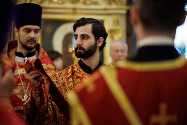 В день Отдания Пасхи митрополит Евгений совершил Божественную литургию в Иоанно-Предтеченском кафедральном соборе