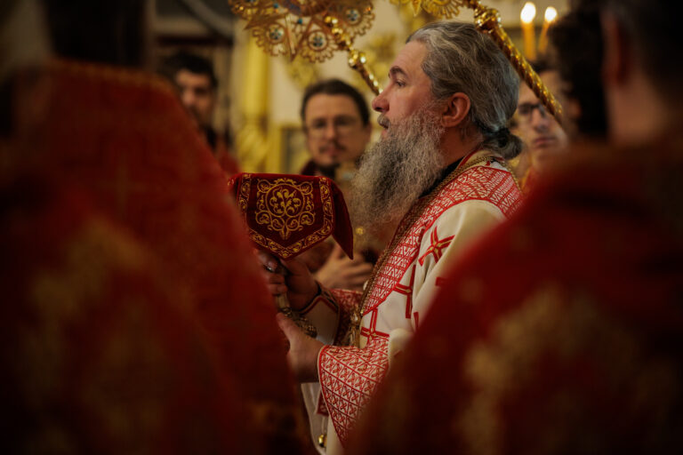 В день Отдания Пасхи митрополит Евгений совершил Божественную литургию в Иоанно-Предтеченском кафедральном соборе