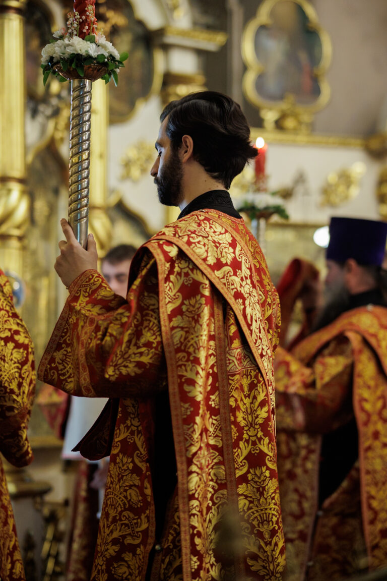 В день Отдания Пасхи митрополит Евгений совершил Божественную литургию в Иоанно-Предтеченском кафедральном соборе