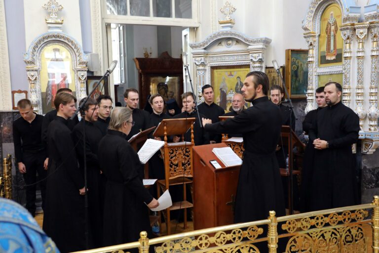 Митрополит Евгений поздравил Главу Среднеазиатского митрополичьего округа с 35-летием архиерейской хиротонии