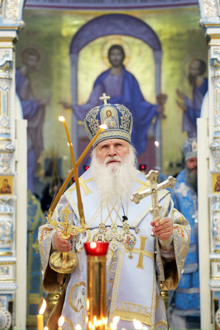 Митрополит Евгений поздравил Главу Среднеазиатского митрополичьего округа с 35-летием архиерейской хиротонии