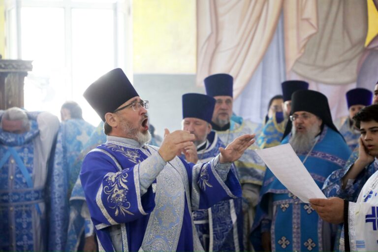 Митрополит Евгений поздравил Главу Среднеазиатского митрополичьего округа с 35-летием архиерейской хиротонии