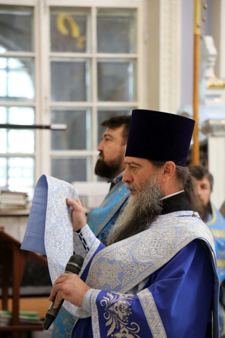 Митрополит Евгений поздравил Главу Среднеазиатского митрополичьего округа с 35-летием архиерейской хиротонии