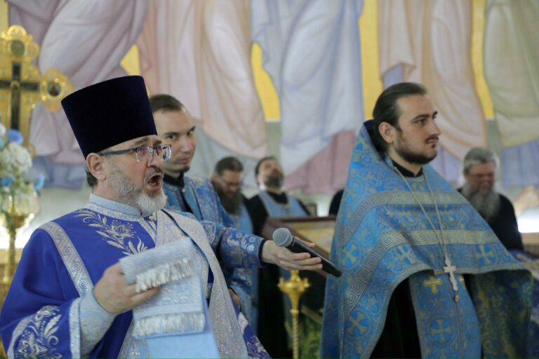 Митрополит Евгений поздравил Главу Среднеазиатского митрополичьего округа с 35-летием архиерейской хиротонии