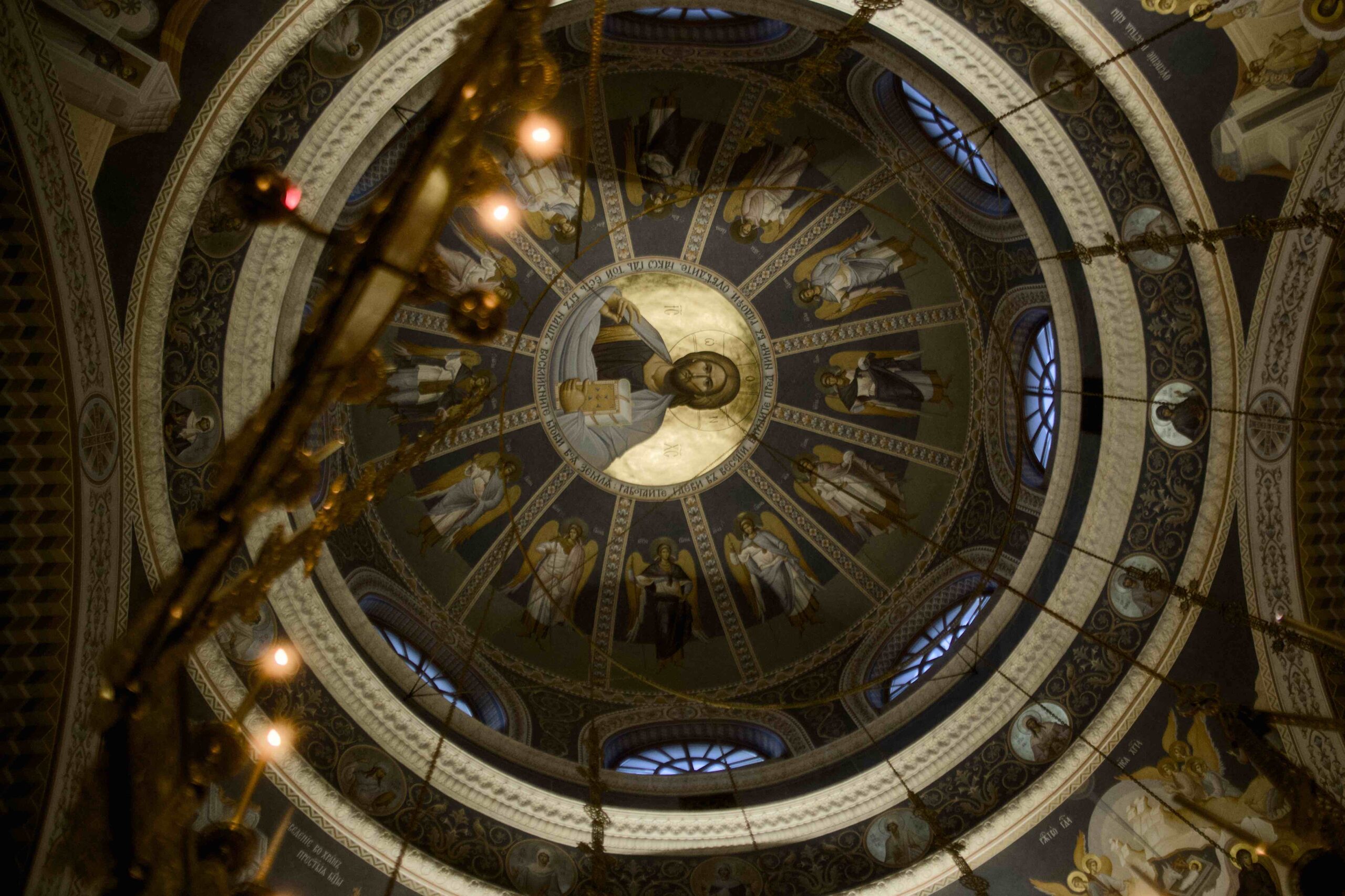 Митрополит Евгений совершил Божественную литургию в Ново-Тихвинском женском монастыре