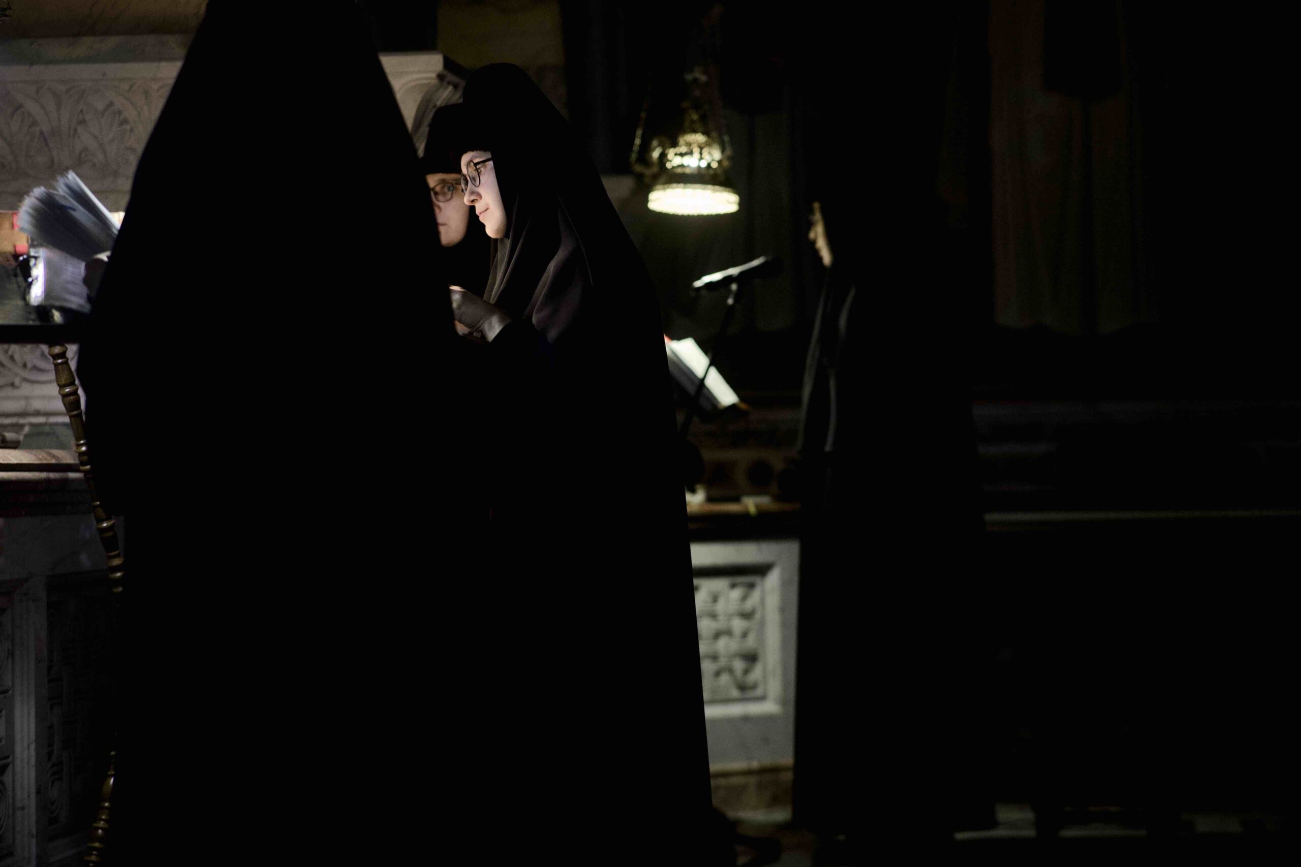 Митрополит Евгений совершил Божественную литургию в Ново-Тихвинском женском монастыре