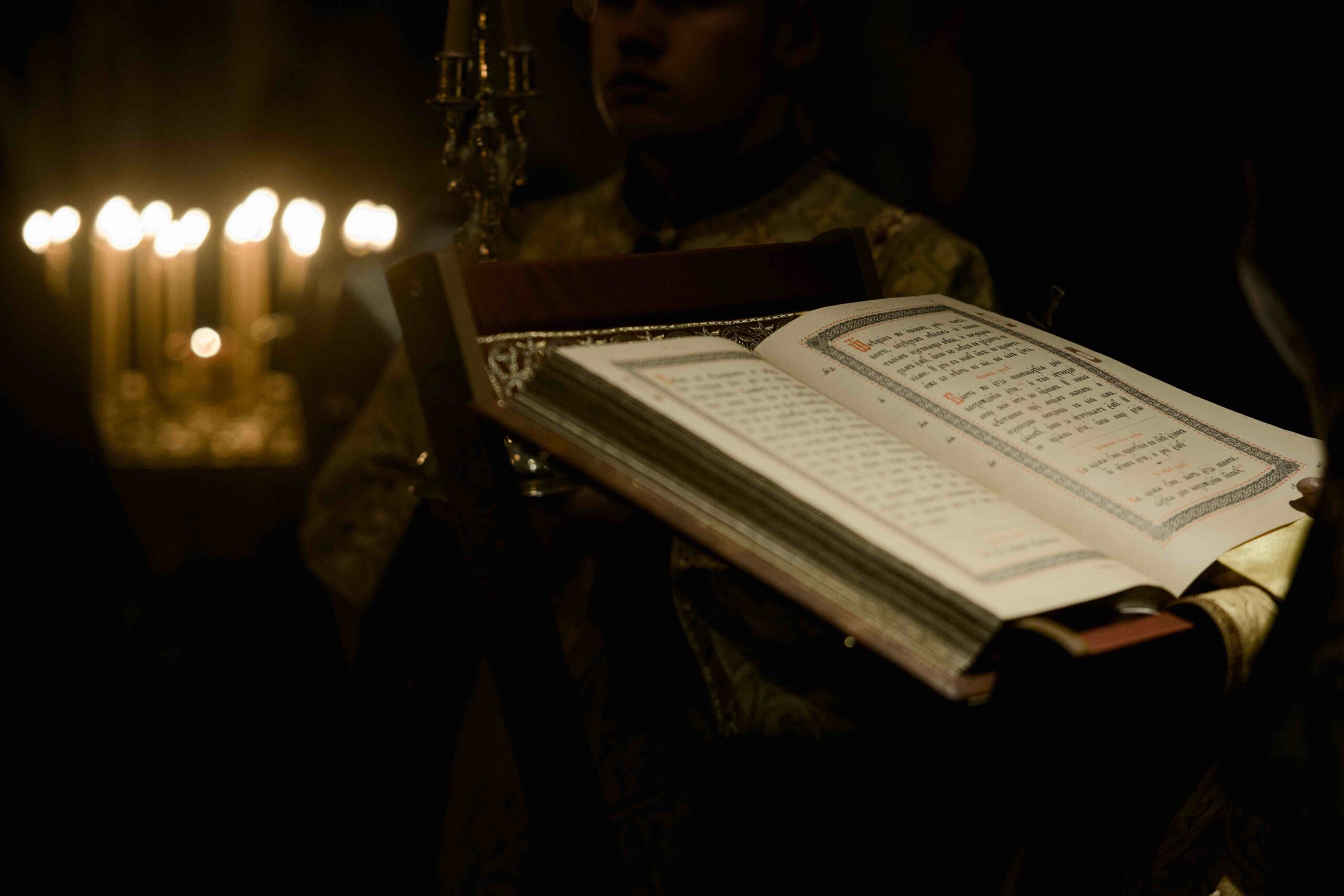 Митрополит Евгений совершил Божественную литургию в Ново-Тихвинском женском монастыре