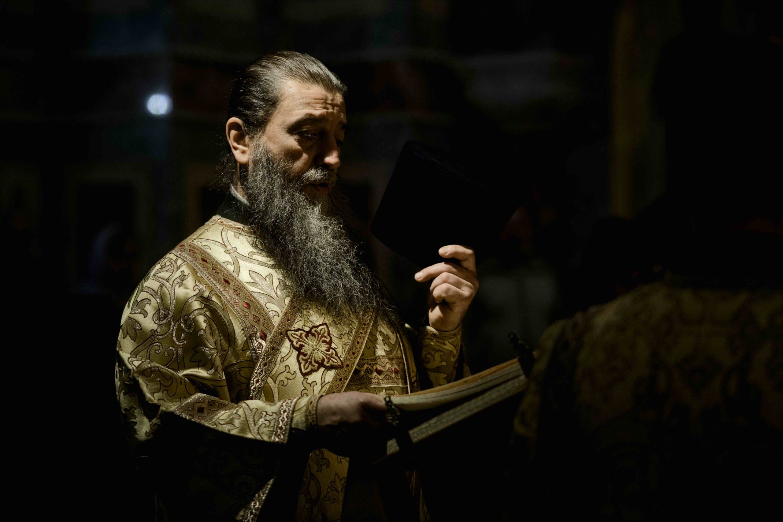 Митрополит Евгений совершил Божественную литургию в Ново-Тихвинском женском монастыре