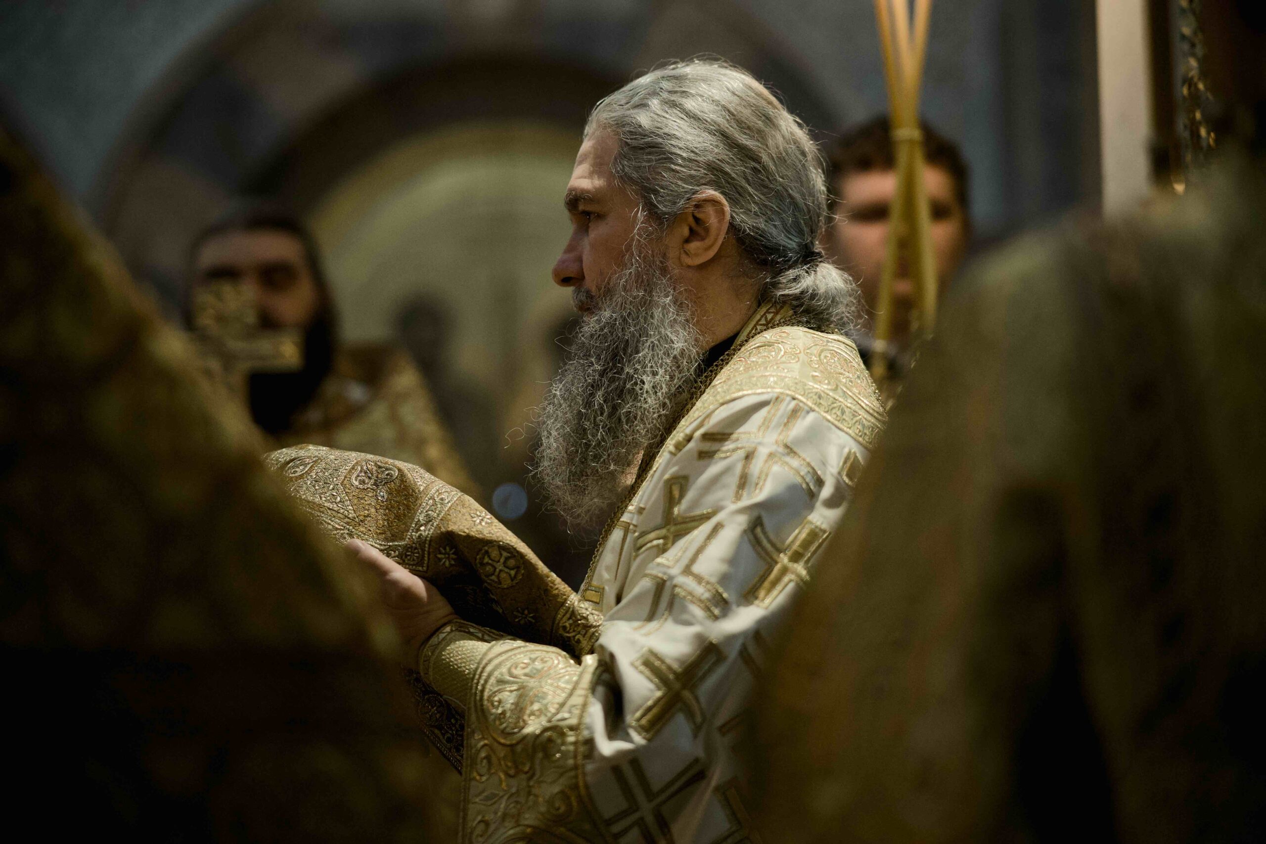 Митрополит Евгений совершил Божественную литургию в Ново-Тихвинском женском монастыре