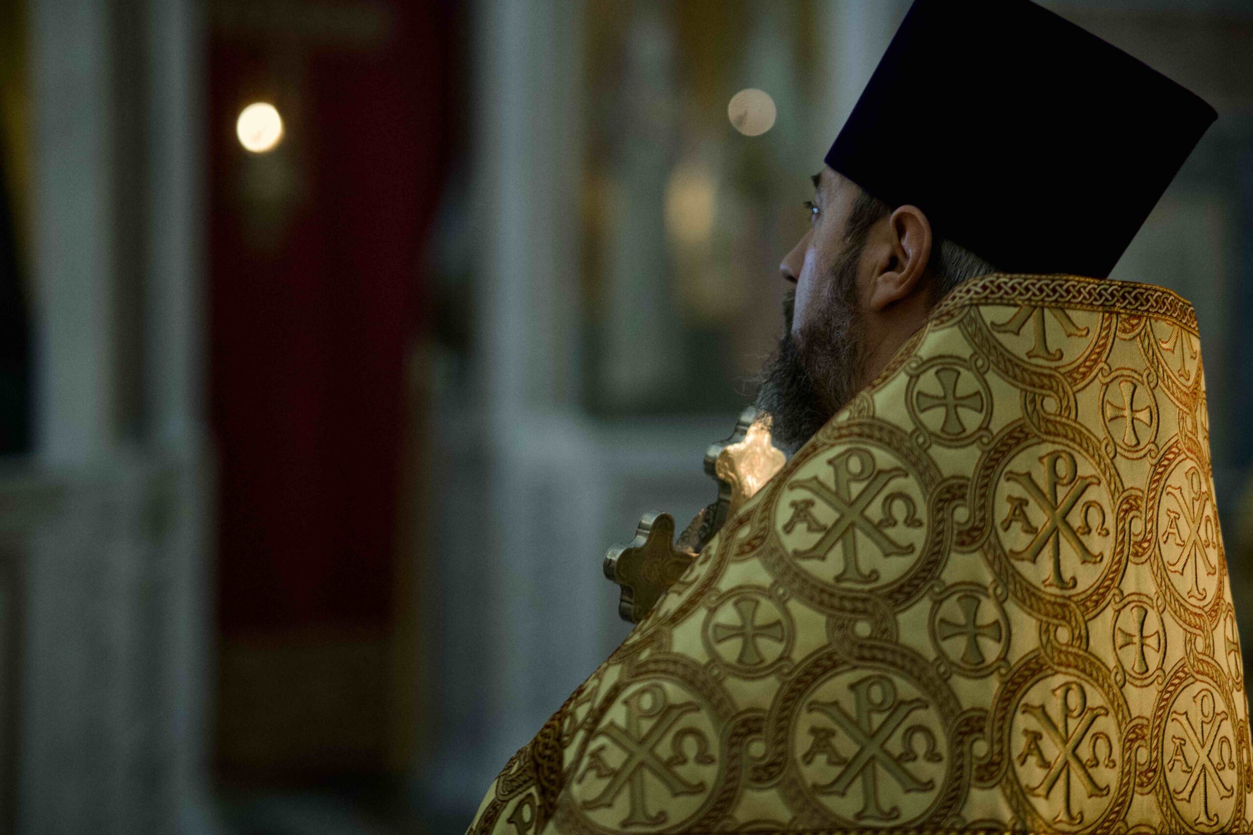 Митрополит Евгений совершил Божественную литургию в Ново-Тихвинском женском монастыре