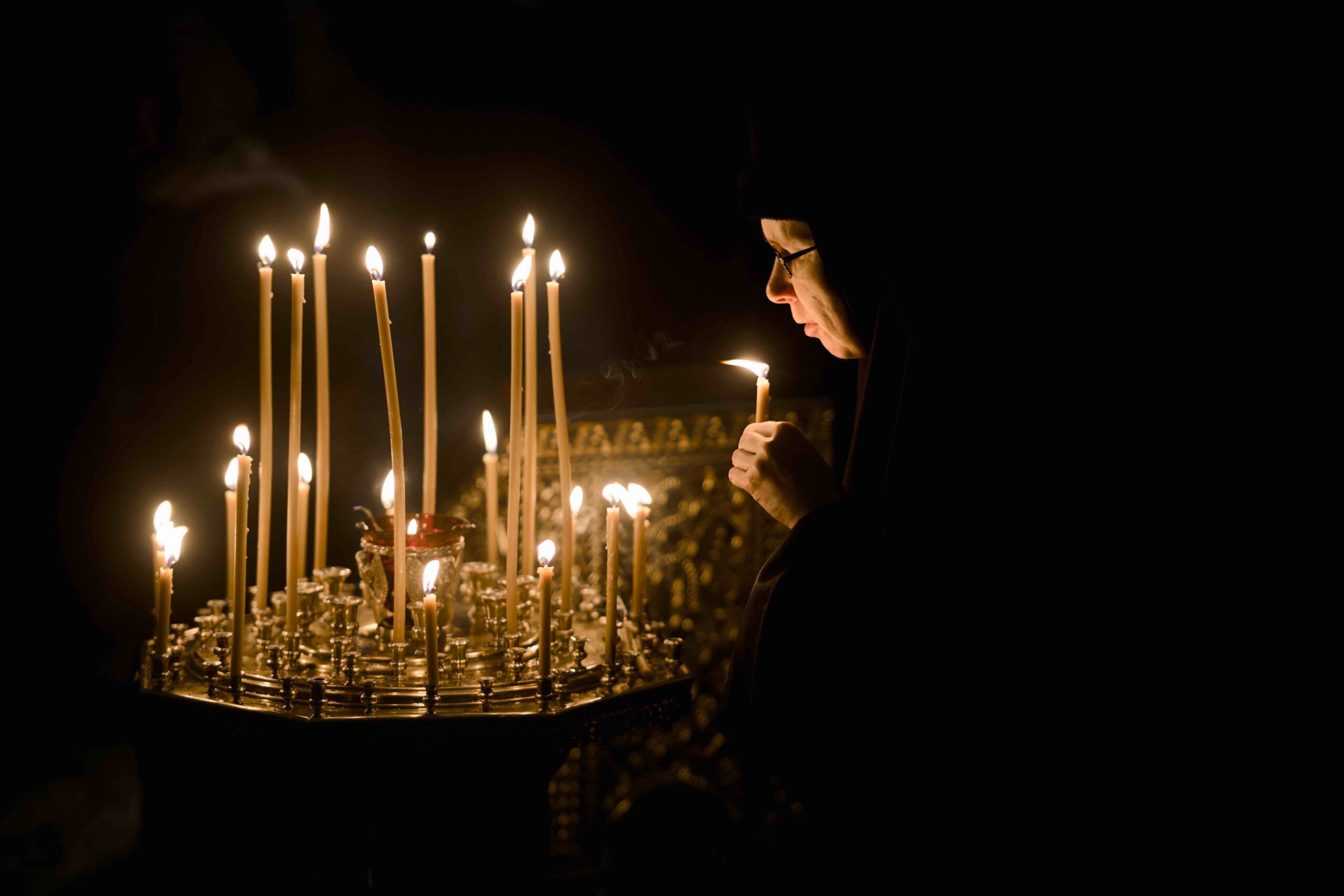 Митрополит Евгений совершил Божественную литургию в Ново-Тихвинском женском монастыре
