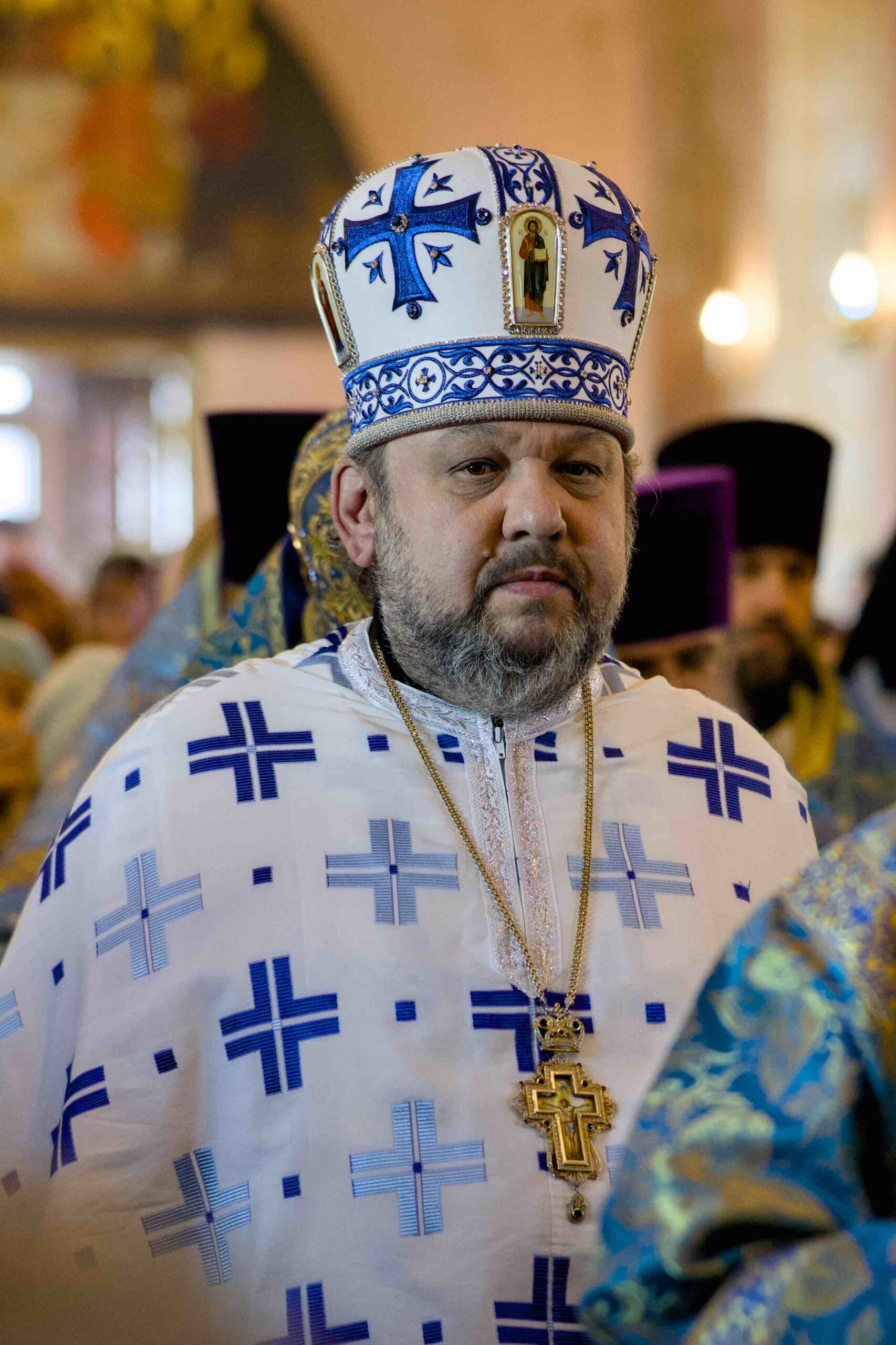 В праздник Иверской иконы в Петропавловском храме поселка Черноисточинска сонмом архипастырей совершена Божественная литургия