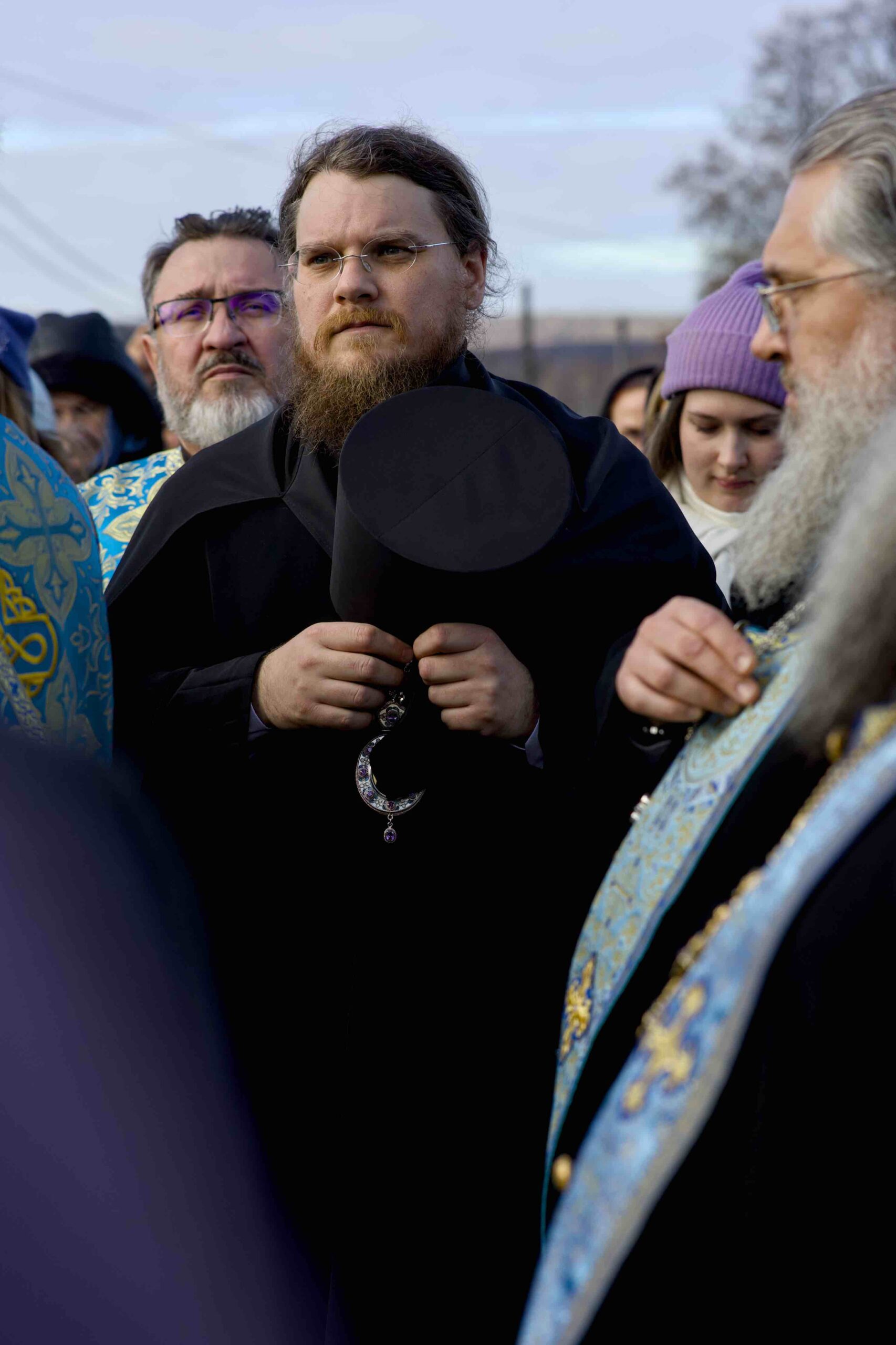 В праздник Иверской иконы в Петропавловском храме поселка Черноисточинска сонмом архипастырей совершена Божественная литургия