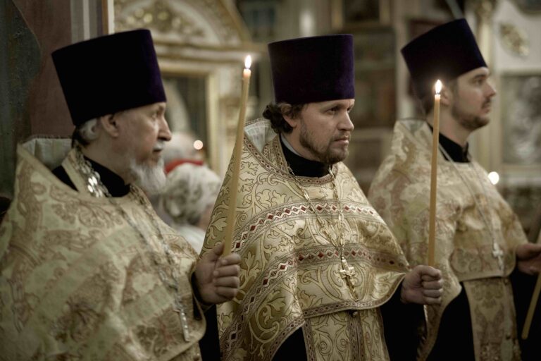 Митрополит Евгений совершил всенощное бдение в кафедральном Иоанно-Предтеченском соборе уральской столицы
