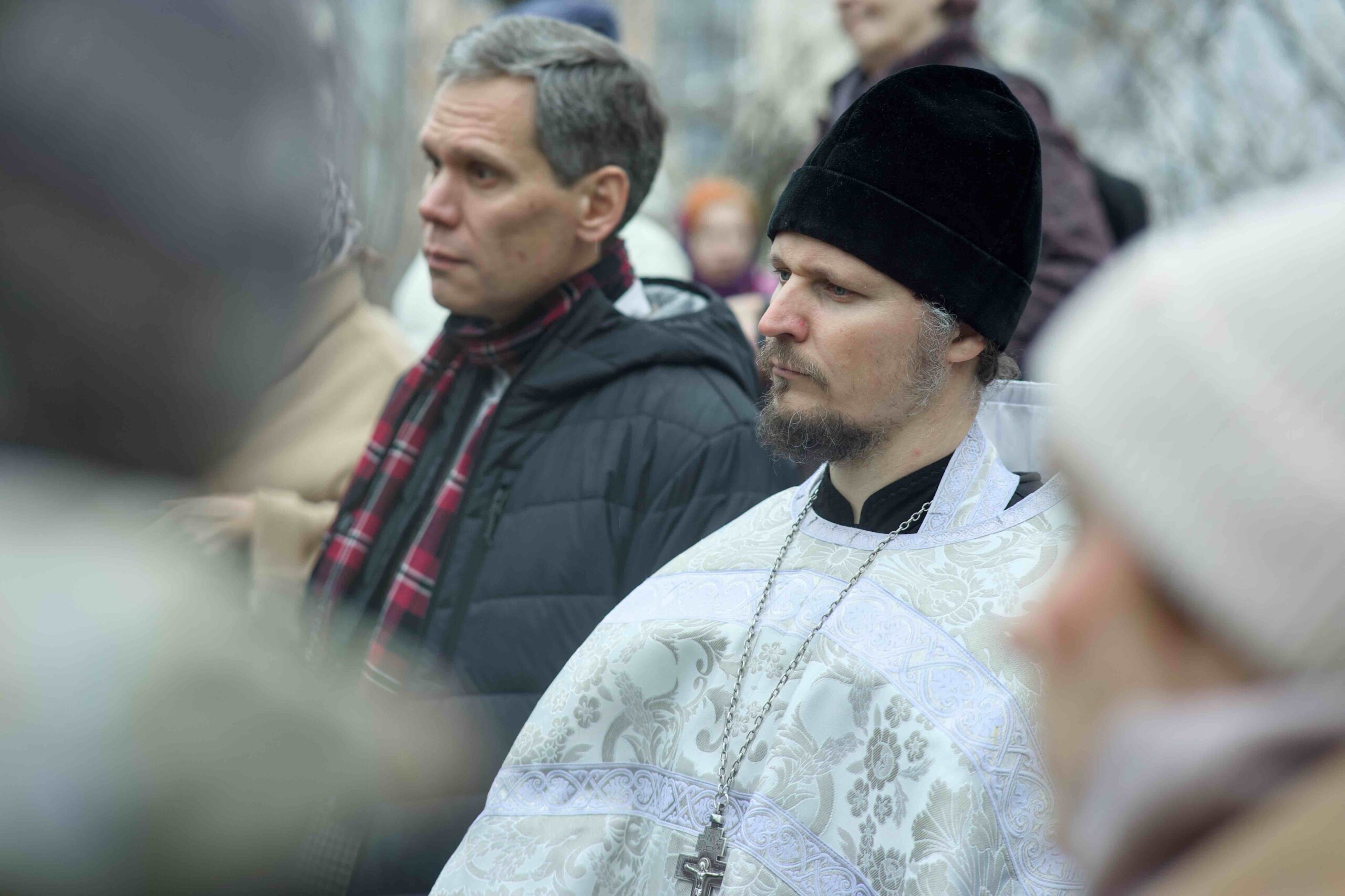 «Память сохраняется прежде всего в молитве»: в День памяти жертв политических репрессий в храмах Екатеринбургской епархии совершены заупокойные богослужения