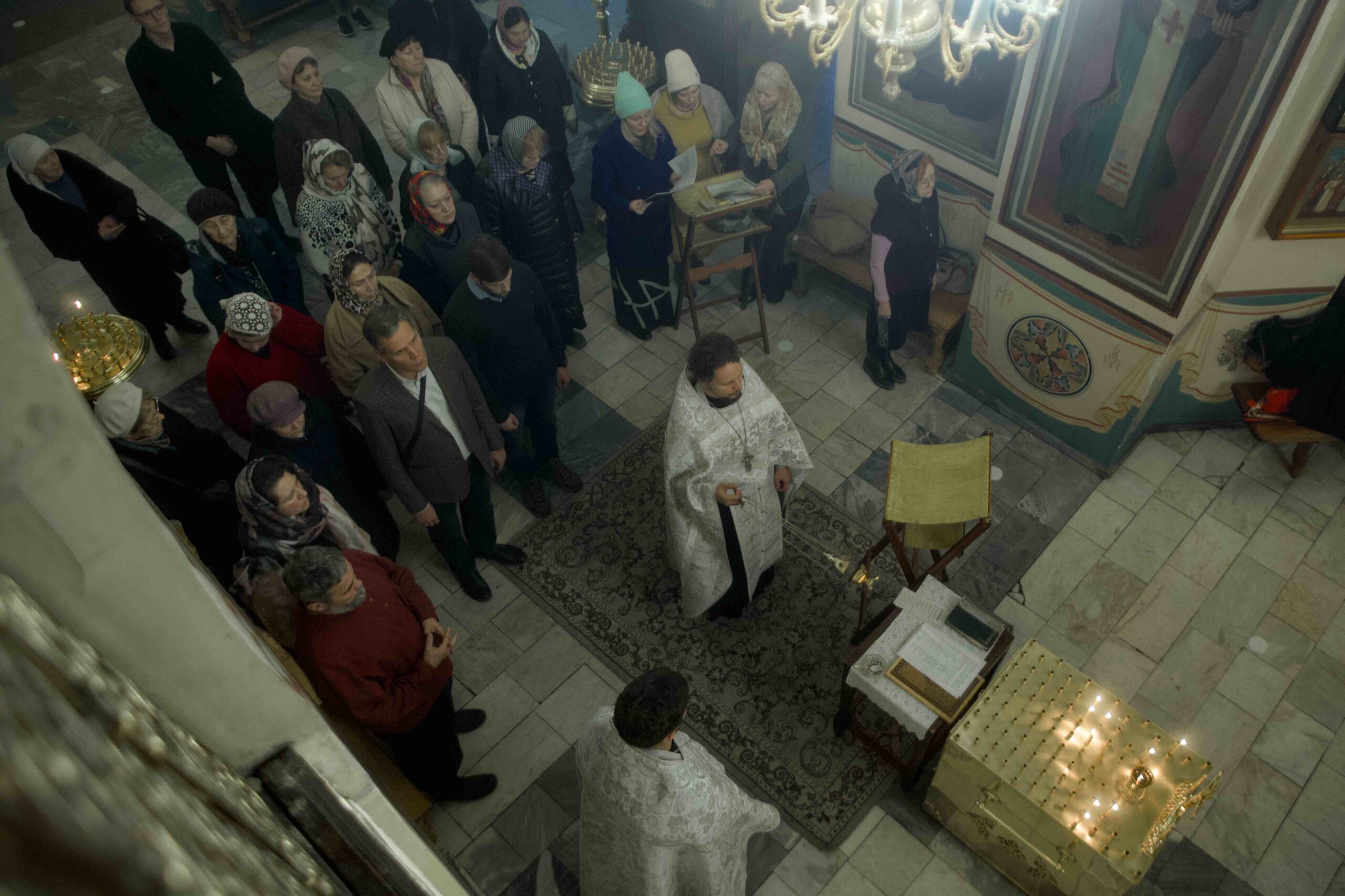 «Память сохраняется прежде всего в молитве»: в День памяти жертв политических репрессий в храмах Екатеринбургской епархии совершены заупокойные богослужения