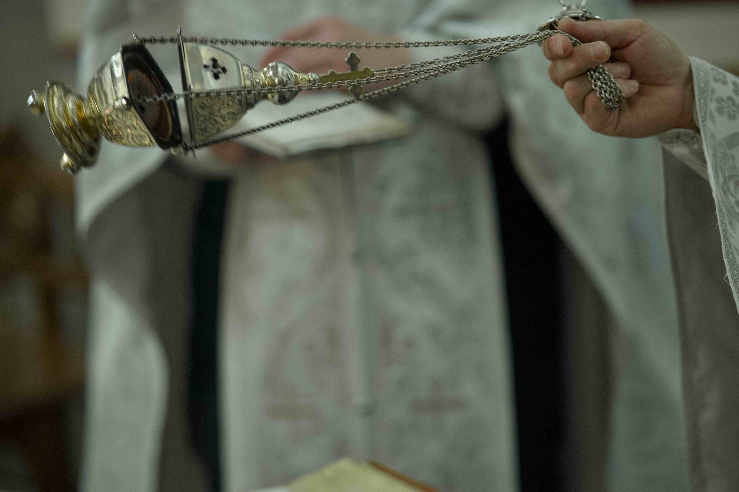 «Память сохраняется прежде всего в молитве»: в День памяти жертв политических репрессий в храмах Екатеринбургской епархии совершены заупокойные богослужения