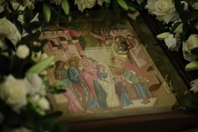 Митрополит Евгений и епископ Мелитон совершили Божественную литургию в Свято-Троицком кафедральном соборе Нижнего Тагила