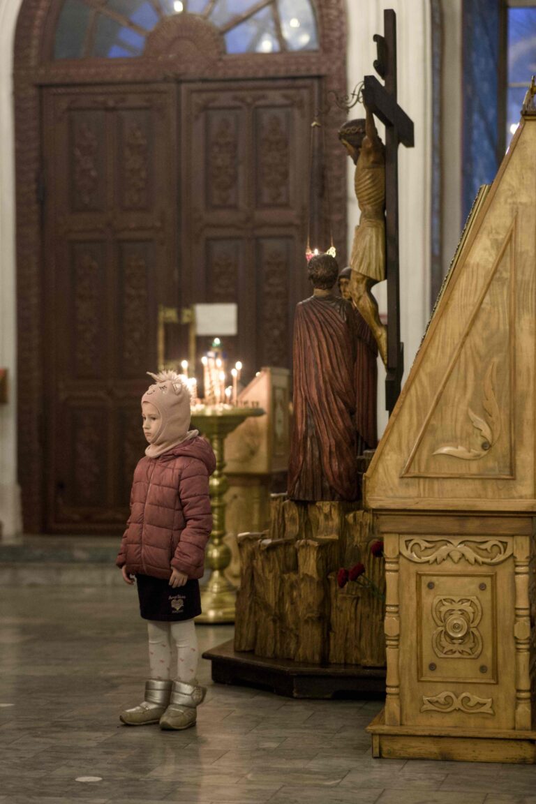Митрополит Евгений и епископ Мелитон совершили Божественную литургию в Свято-Троицком кафедральном соборе Нижнего Тагила