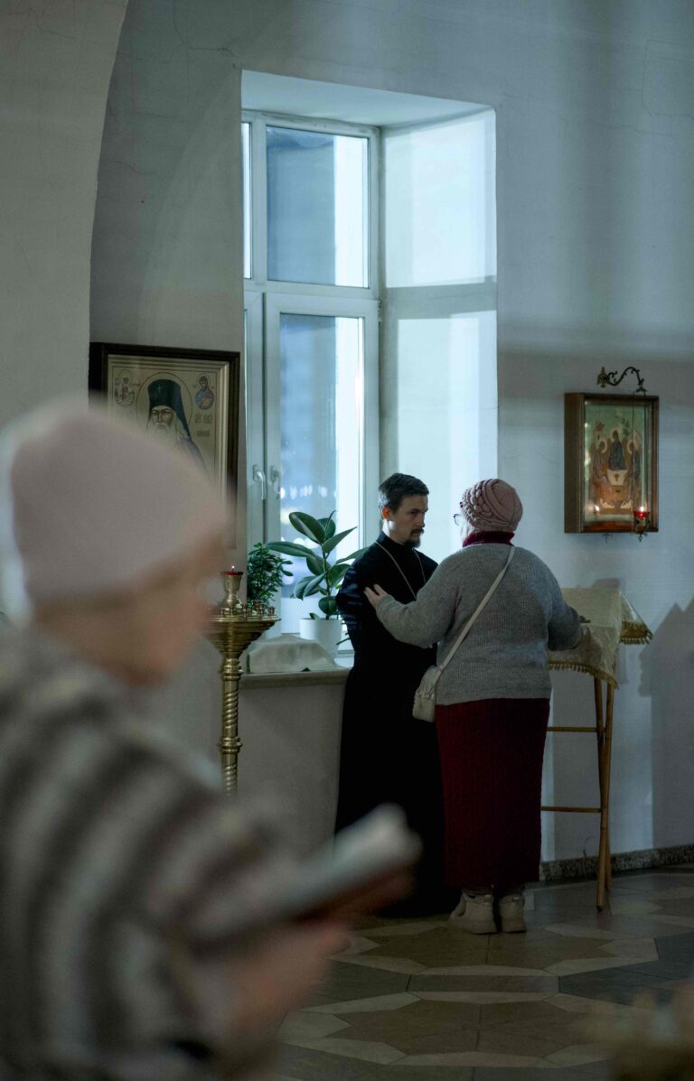 В Богоявленскую субботу митрополит Евгений совершил Божественную литургию в храме в честь Благовещения Пресвятой Богородицы уральской столицы