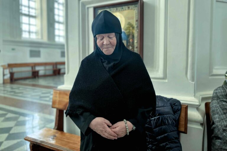 Митрополит Евгений совершил Утреню со чтением Великого покаянного канона преподобного Андрея Критского в Свято-Николаевском мужском монастыре духовной столицы Урала