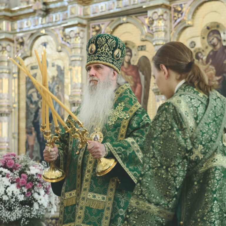 В День второго обретения мощей святого Симеона в Свято-Николаевском монастыре духовной столицы Урала совершена Божественная литургия архиерейским чином