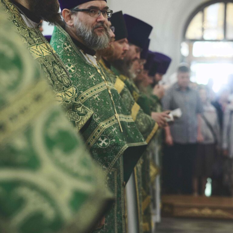 В День второго обретения мощей святого Симеона в Свято-Николаевском монастыре духовной столицы Урала совершена Божественная литургия архиерейским чином