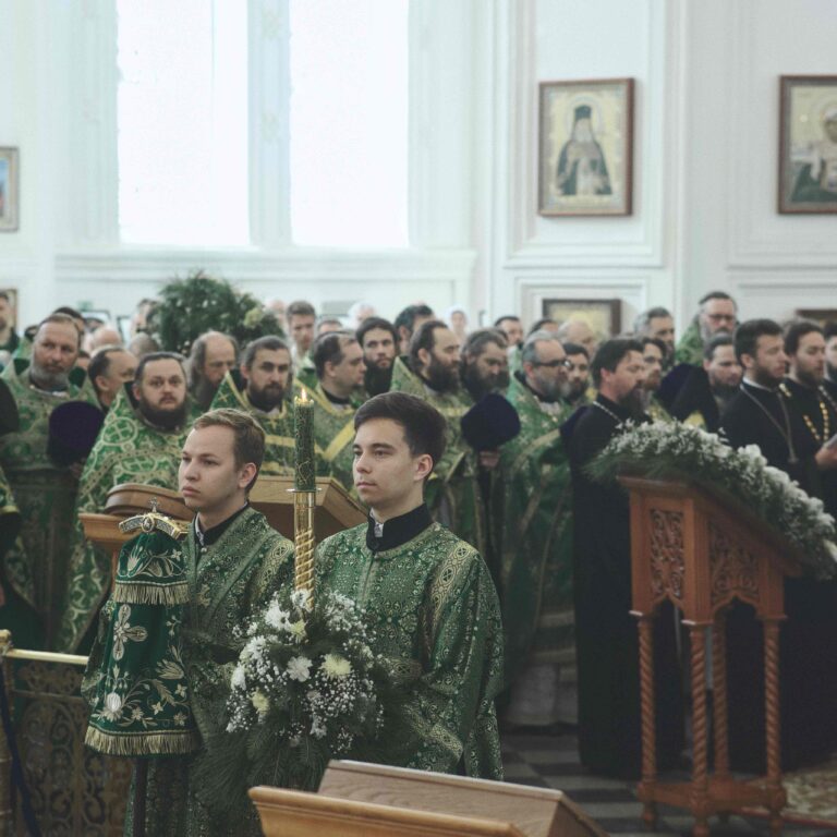 В День второго обретения мощей святого Симеона в Свято-Николаевском монастыре духовной столицы Урала совершена Божественная литургия архиерейским чином