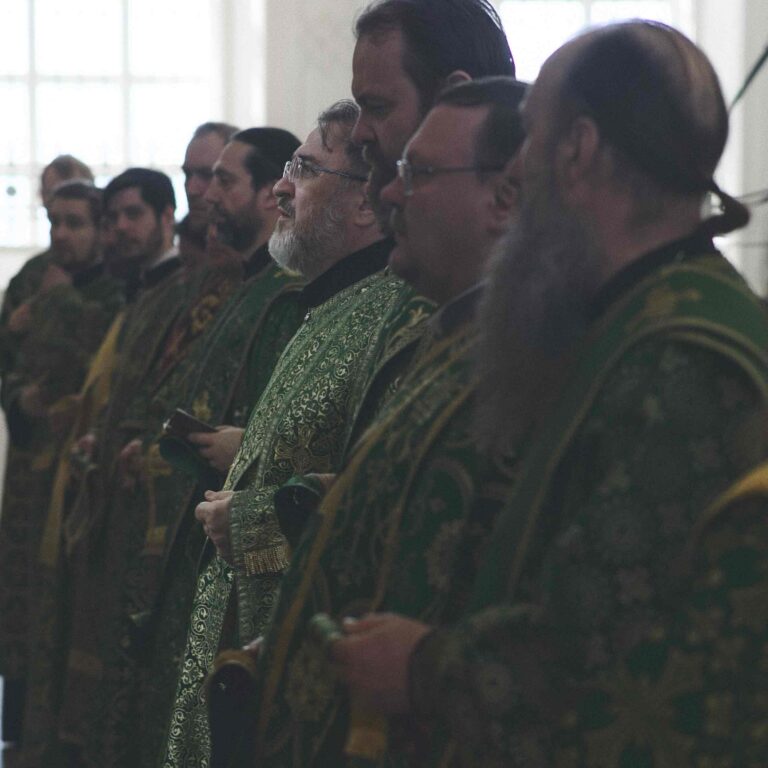 В День второго обретения мощей святого Симеона в Свято-Николаевском монастыре духовной столицы Урала совершена Божественная литургия архиерейским чином