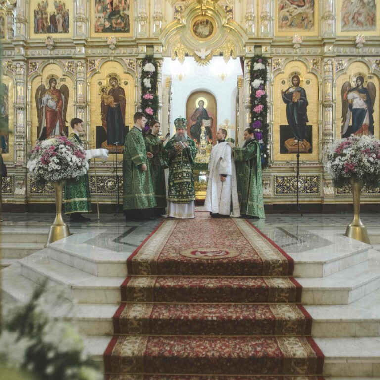 В День второго обретения мощей святого Симеона в Свято-Николаевском монастыре духовной столицы Урала совершена Божественная литургия архиерейским чином
