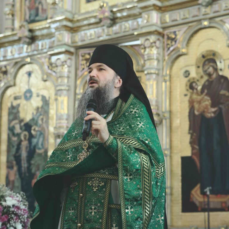 В День второго обретения мощей святого Симеона в Свято-Николаевском монастыре духовной столицы Урала совершена Божественная литургия архиерейским чином