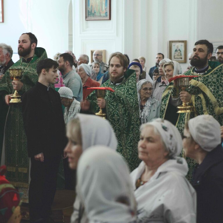 В День второго обретения мощей святого Симеона в Свято-Николаевском монастыре духовной столицы Урала совершена Божественная литургия архиерейским чином