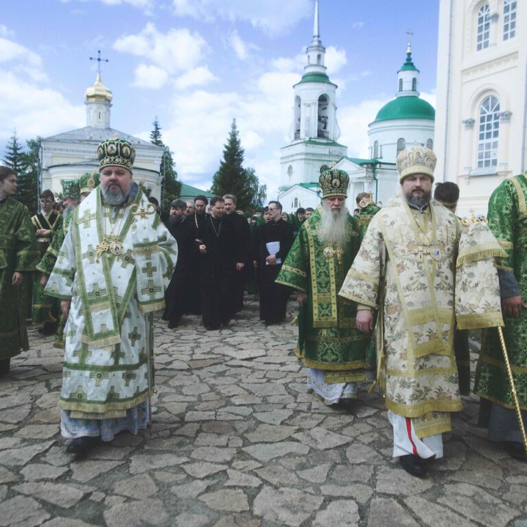 В День второго обретения мощей святого Симеона в Свято-Николаевском монастыре духовной столицы Урала совершена Божественная литургия архиерейским чином