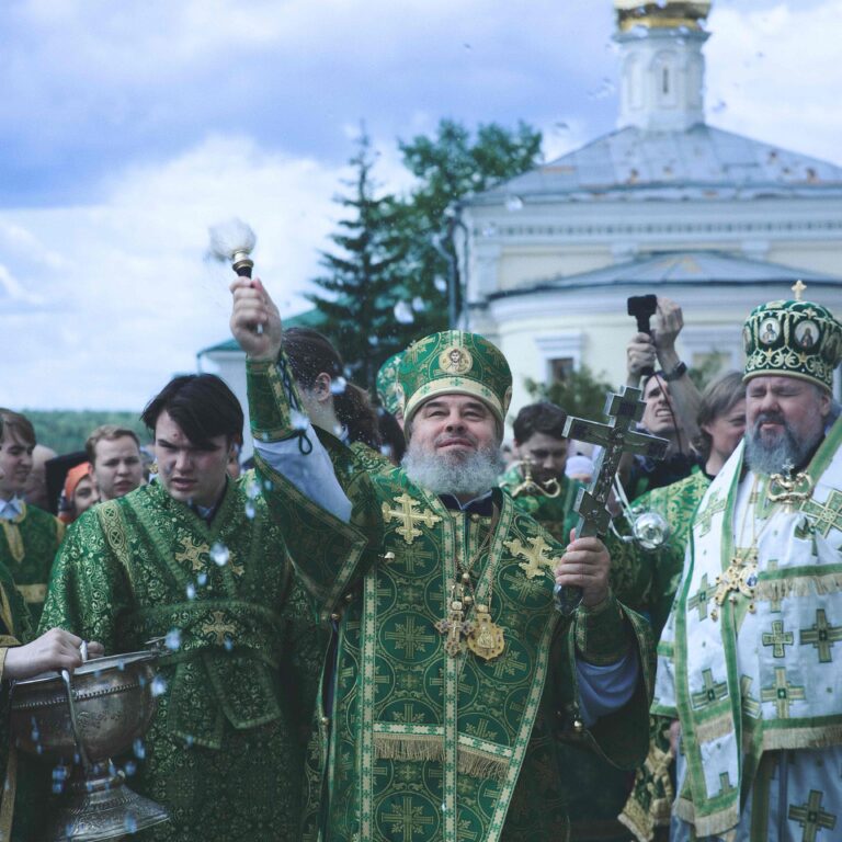 В День второго обретения мощей святого Симеона в Свято-Николаевском монастыре духовной столицы Урала совершена Божественная литургия архиерейским чином