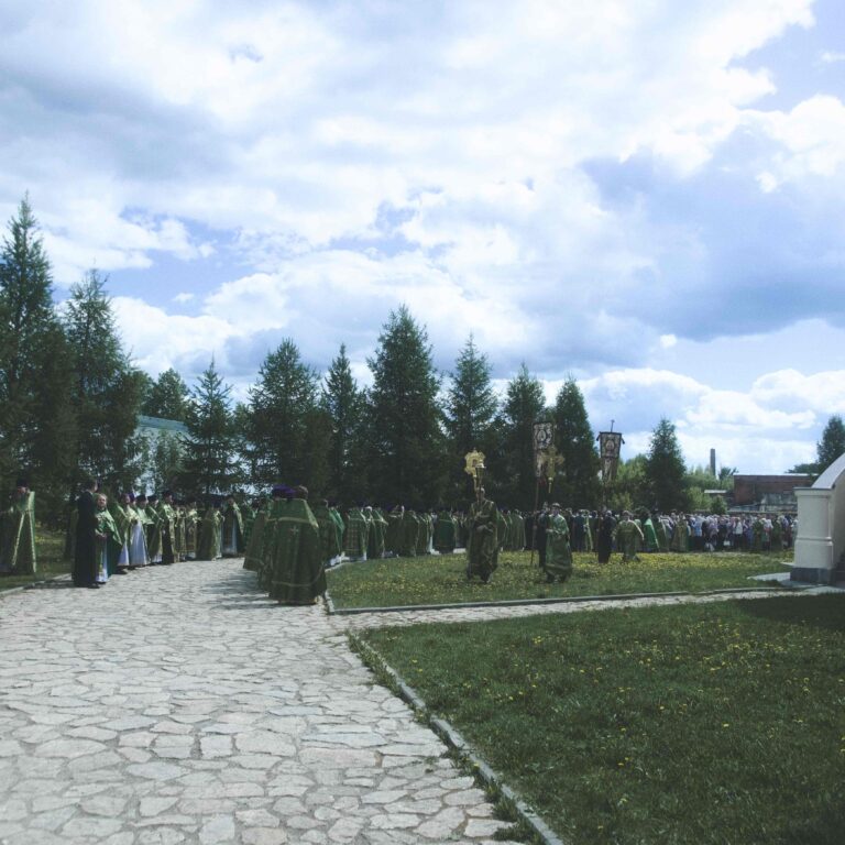 В День второго обретения мощей святого Симеона в Свято-Николаевском монастыре духовной столицы Урала совершена Божественная литургия архиерейским чином