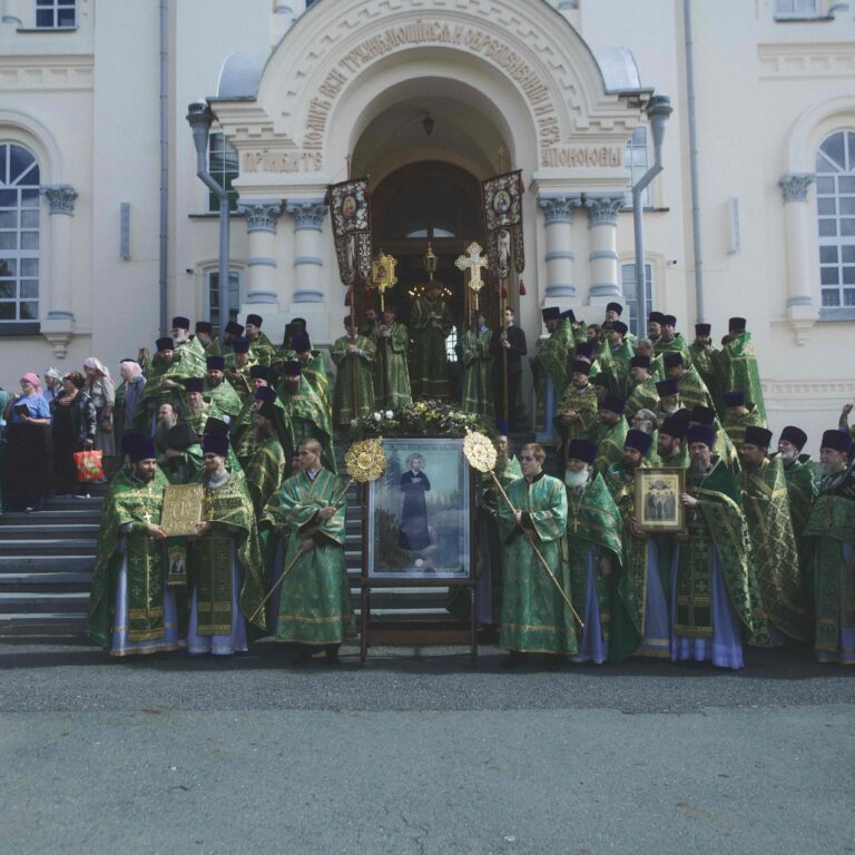 В День второго обретения мощей святого Симеона в Свято-Николаевском монастыре духовной столицы Урала совершена Божественная литургия архиерейским чином